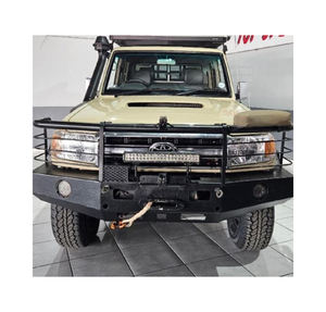 Cabine double Toyotaa LandCruiser 79 à vendre avec tuba installé en usine et fonctionnalités tout-terrain avancées - Product Image 3