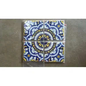 Juego de 4 piezas de azulejos mexicanos hechos a mano 11x11 cm Crear un patrón de arte de pared más grande - Product Image 1