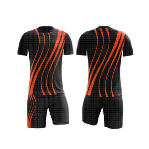 Tenue de football de style actuel, couture durable, vêtements de sport respirants, tenue de football, entraînement de football, vêtements de sport à séchage rapide - Product Image 1