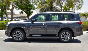 Landcruiser SUV DIESEL 5 places, modèle 2020, d'occasion, sièges en cuir, régulateur de vitesse adaptatif - Product Image 3