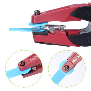 Pince à percer et à installer les étiquettes auriculaires pour les élevages de bovins, de moutons et de porcs par ARMANDIOUS INDUSTRIES - Product Image 5