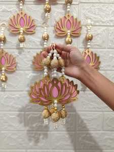 Lotus Jhumka decoración de pared con cuentas de perlas colgantes para Pooja Mandir, Festival, telón de fondo de boda Diwali decoración de inauguración de la casa - Product Image 6