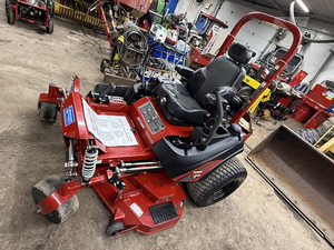 Tondeuse autoportée commerciale 2022 Ferris ISX3300 61 Zero Turn 37HP Vanguard EFI Oil Guard Suspension Hydro-Gear ZT5400 à vendre - Product Image 2