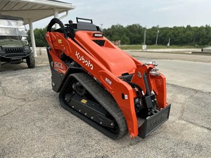 รถตักล้อยางขนาดเล็ก Kubota SCL1000 พร้อมประสิทธิภาพการทำงานสูง เครื่องยนต์ 48V เกียร์ ปั๊ม และมอเตอร์ รับประกัน 4 ปี - Product Image 1