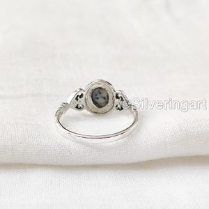 Anillo de Mujer con Ópalo Dendrítico Natural, Piedra de Nacimiento de Octubre, Anillo Bohemio Pequeño, Joyería Hecha a Mano, Anillo de Plata de Ley 925 - Product Image 6