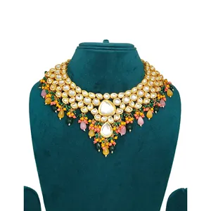 ชุดเครื่องประดับคุณภาพสูงแบบคุนดัน สีเหลือง แดง และเขียวเข้ม - Product Image 3