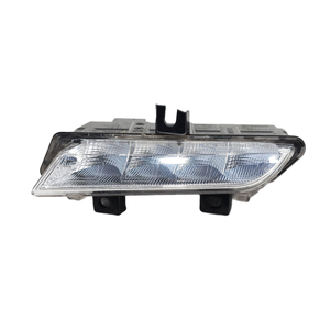 LUMIÈRE DE PARE-CHOCS AVANT DROITE RENAULT Captur Série 266059367R (13>19) - Product Image 1