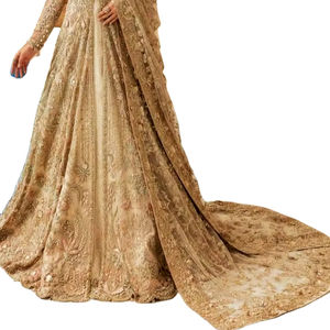 Robe traditionnelle brodée à la main en filet de soie Lehenga Choli pour adultes de haute qualité, style pakistanais fait main pour les fêtes de mariage - Product Image 1