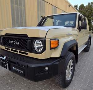 2025 para Toyota Land Cruiser Pick-up LC 79 D/C LX E A/T 4x4 Turbo Diésel Transmisión Automática Interior Claro Cuero R16 - Product Image 5