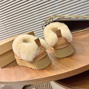 Bottes de neige haut de gamme de qualité supérieure avec tige épaisse, confortables et respirantes, adaptées à l'hiver, avec surface en fourrure douce. - Product Image 5