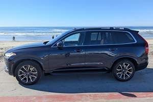 VOLVO XC90 T6 MOMENTUM 2017 USADO, Volante a la Izquierda/Derecha - Product Image 4