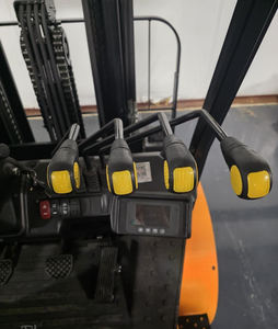 Montacargas Neumáticos NUEVOS CERTIFICADOS 2025 FD30F en Venta - Product Image 2