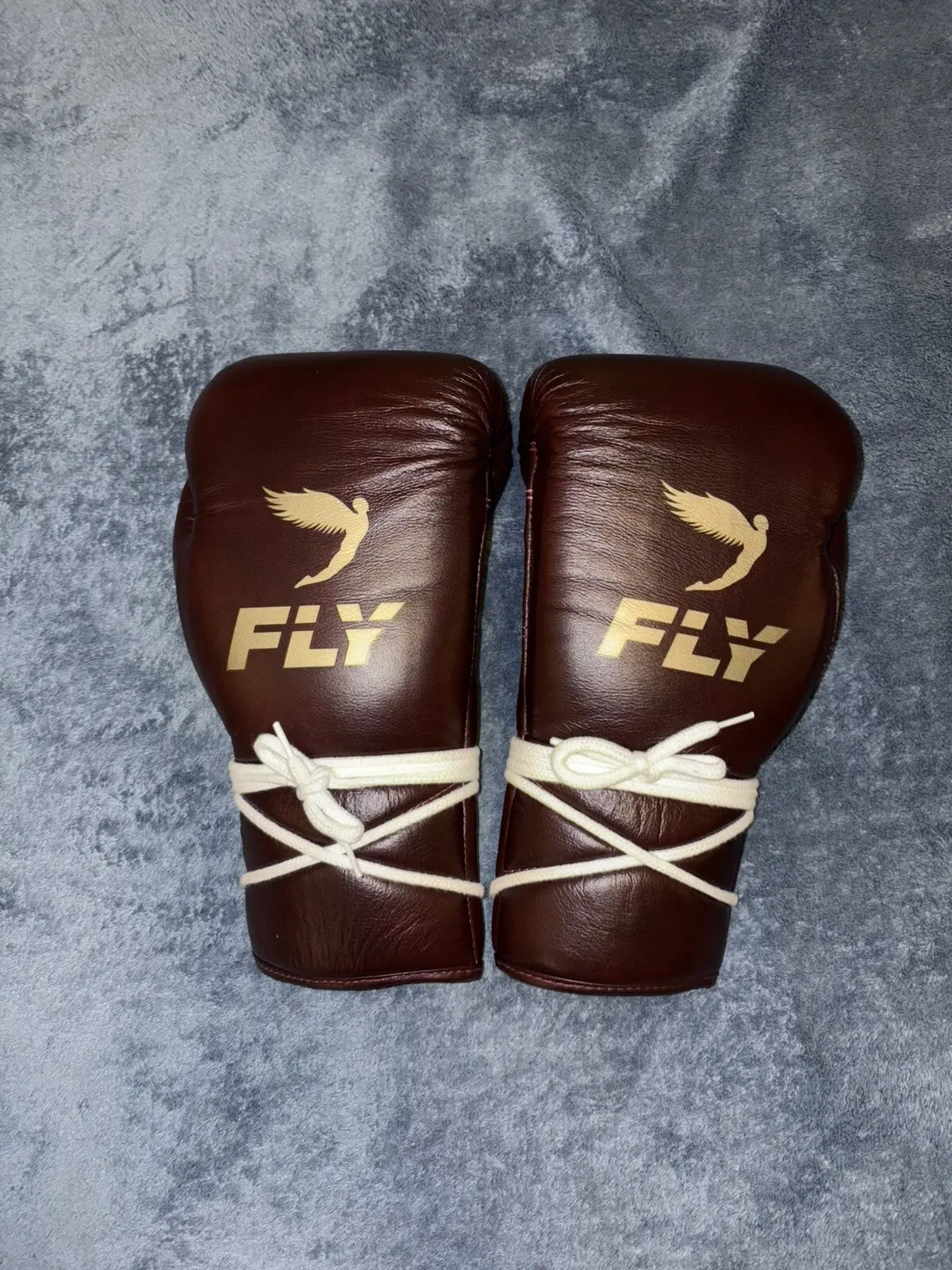 สีน้ำตาล