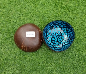 ชุดชามเปลือกมะพร้าวธรรมชาติคุณภาพดีที่สุด ดีไซน์คลาสสิก สำหรับใช้ในบ้านและครัว เหมาะสำหรับเป็นของขวัญ ผลิตในเวียดนาม - Product Image 4