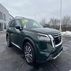 NISSAN PATHFINDER PLATINUM 4WD 2022 USADO, Volante a la Izquierda/Derecha - Product Image 1