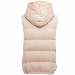 Chaleco acolchado moderno y cálido con cuello levantado para hombre, ropa informal ligera con logotipo frontal, cómodo en Pakistán - Product Image 2