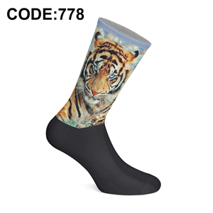 Chaussettes imprimées numériquement, sublimation à 360 degrés, chaussettes artistiques fabriquées en Turquie, chaussettes graphiques colorées pour hommes et femmes - Product Image 1