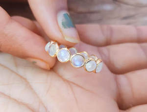 แหวนเงินแท้ 925 ชุบทอง ประดับเทอร์ควอยซ์ทรงหยดน้ำ ดีไซน์วินเทจ งานแฮนด์เมดสุดวิจิตร ได้รับการรับรองจาก IGI - Product Image 4