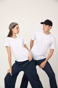 เสื้อยืดโอเวอร์ไซส์แขนสั้นผ้าคอตตอน 100% หนัก 300 GSM แบบถักสองชั้น สไตล์สตรีทแวร์ รุ่นพื้นฐานจากผู้ผลิต OEM - Product Image 5