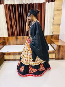 Meilleure Qualité Pur Coton Lehenga Choli avec Dupatta Patola Work Gamthi Work Buta Lace Work Women's FashionSupplier pour Adultes - Product Image 5