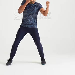 T-shirt de sport pour homme, conçu pour l'entraînement en salle de sport, avec un tissu doux au toucher et une flexibilité maximale, t-shirt de sport pour homme - Product Image 2