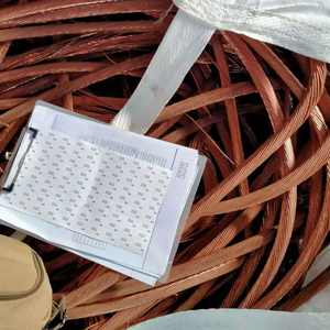 Venta al por mayor de malla de desecho de cables, cepillos de cobre, filtro de pantalla a precio económico, fabricante de alambre de cobre puro en bobina - Product Image 6