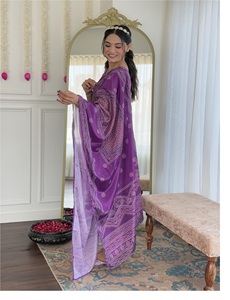 Trajes Salwar de crepé francés puro más vendidos de alta calidad con Dupatta con bordado disponible al mejor precio para la venta - Product Image 2