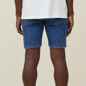 Collection d'été pour hommes Short en jean taille haute écologique coupe ample couleur unie style décontracté - Product Image 4