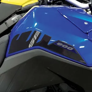 Adesivi Personalizzati per Moto Suzuki V-Strom 800SE con Logo 3D per Protezione Laterale del Serbatoio - Product Image 1