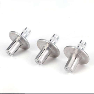 Remache de expansión de aluminio personalizado con punzón de núcleo para tornillo de expansión - Product Image 1