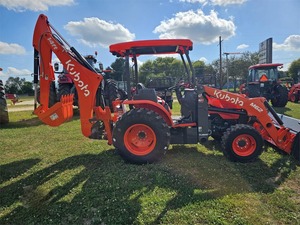 Kubota 62HP M62 TLB รถตักดิน, รถแทรกเตอร์ขับเคลื่อนล้อไฮดรอลิกแบบดั้งเดิมโหลด9ตันสำหรับใช้ในฟาร์ม - Product Image 4