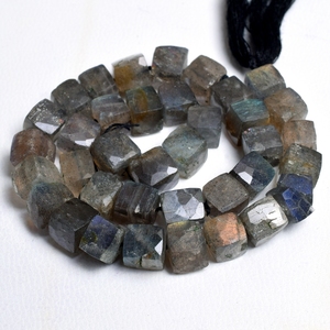 Bán Buôn <span class=keywords><strong>6Mm</strong></span> 7Mm Tự Nhiên Labradorite Đá Mặt Khối Lập Phương 3D Hộp Lỏng Bán Quý Đồ Trang Sức Làm Nguồn Cung Cấp Vuông Hạt Sợi - Product Image 4