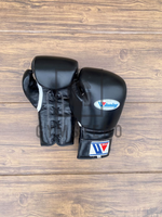 Guantes de Boxeo Profesionales de Cuero de Alta Calidad Personalizables GYMSTERO, Correa de Muñeca Ajustable, Cierre con Cordones, Artes Marciales Completas