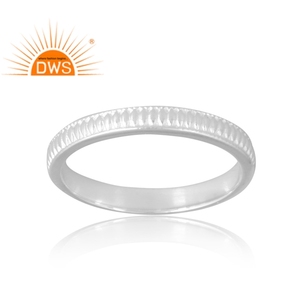 Anillo de plata de ley hecho a mano en India, diseño personalizado, joyería para mujer, regalo para ella. - Product Image 1