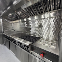 Remorque de restaurant mobile commerciale avec plaque chauffante, friteuse, évier, hotte d'extraction et système de caméra pour festivals, marchés et parcs alimentaires