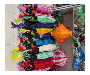 โคมไฟผ้าไหมคุณภาพสูงหลากหลายสีบรรจุภัณฑ์ตามสั่งผลิตจากเวียดนาม - Product Image 1