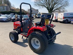 Massey Ferguson 1520 compact tractor with Engine Gearbox Pump - Product Image 4