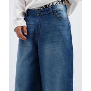 กางเกงยีนส์ทรงบอยเฟรนด์ขาบาน ระบายอากาศได้ดี เอวสูง ไซส์ XL ตกแต่งด้วยเทคนิคการประดับคริสตัลและรอยขาด - Product Image 1