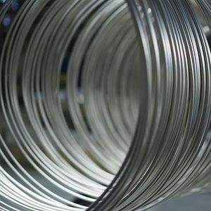 Fil de soudage en titane de haute qualité, composés métalliques pour usage industriel, produit de métallurgie - Product Image 1