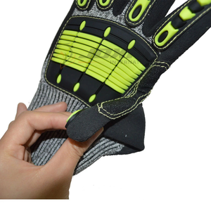 Les gants de protection avec tissu résistant à l'abrasion et les paumes rembourrées offrent confort et sécurité dans des conditions difficiles - Product Image 3