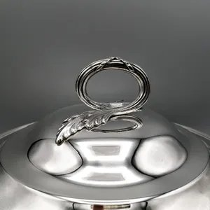 Cacerola de Acero Inoxidable Resistente para Cenas Familiares |   Resistente a la Oxidación e Higiénico, Antiadherente y Ecológico, Diseño y Forma Personalizados - Product Image 1