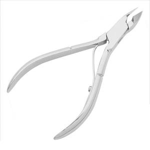 Caja de pinzas para uñas de cutículas de acero inoxidable de alta calidad profesional, envío rápido, 4 ", hecho en Pakistán - Product Image 1