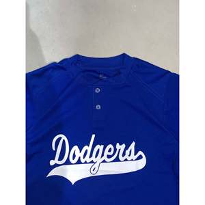 เสื้อยืดโอเวอร์ไซส์ Dodgers ผ้าฝ้าย 100% ลายพิมพ์ 3 มิติ แบบอัดแน่น มีหลายน้ำหนักผ้าให้เลือก - Product Image 4