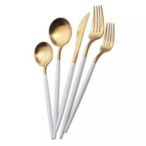 Juego de Cubiertos de Acero Inoxidable con Acabado Espejo, Diseño Moderno, para Hogares, Cafeterías, Cantinas, Juego de Cubiertos para Comida Deliciosa - Product Image 3