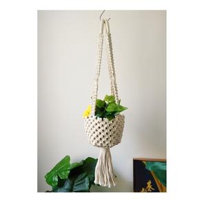 Support de plante en macramé élégant avec nœuds à plusieurs niveaux et longueur réglable pour des idées créatives d'exposition de plantes - Product Image 1