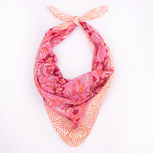 Bandana carré en coton naturel de haute qualité, imprimé à la main, motif multicolore vibrant, confortable, doux pour la peau, réutilisable - Product Image 1