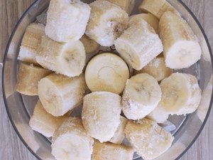 Plátano congelado IQF de grado de exportación, 100% maduro, sin conservantes, ideal para batidos, postres y suministro a granel para uso comercial - Product Image 5