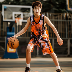 Ensemble d'uniformes de basket-ball d'équipe pour hommes jeunes garçons maillot sans manches personnalisé avec short respirant - Product Image 2