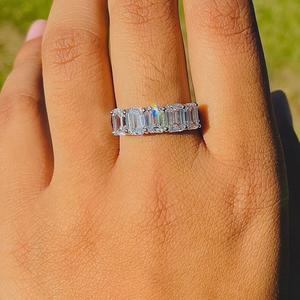 Bague en diamant de laboratoire émeraude 14K IGI Gold Lab Créé Bague en diamant pour mariage et bague de fiançailles ou bande - Product Image 2