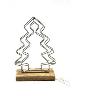 Decoración de mesa de Reno navideño hecha a mano, estilo popular con base de hierro y madera, acabado de latón - Product Image 6